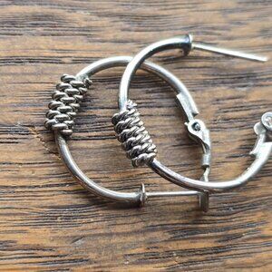 Chain-wrap Hoop earrings, silvertone